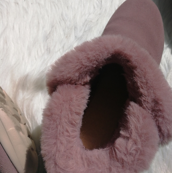 Skechers FLuffy Pink Winter Boot Size7.5 - Picture 5 of 5